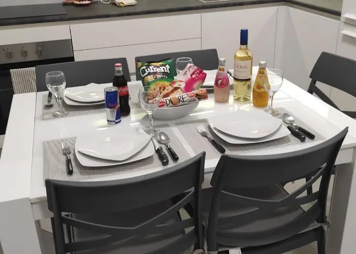 Daire Amazing 2 Bedroom Location *